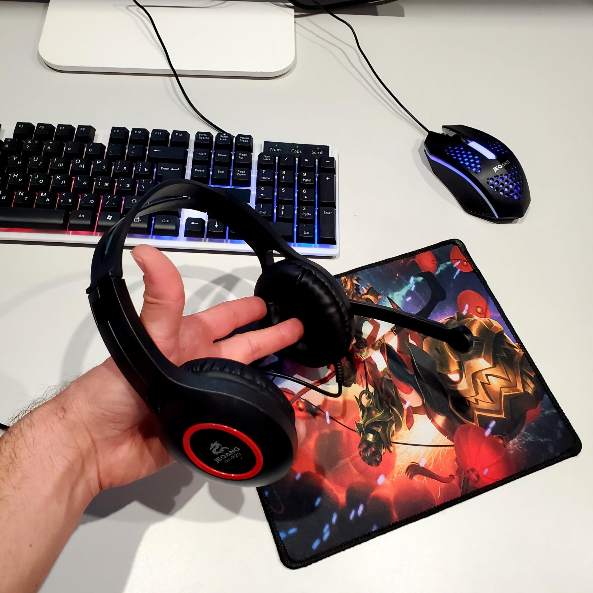 4-u-1 Gaming Komplet (Tastatura, Miš, Slušalice, Podloga)