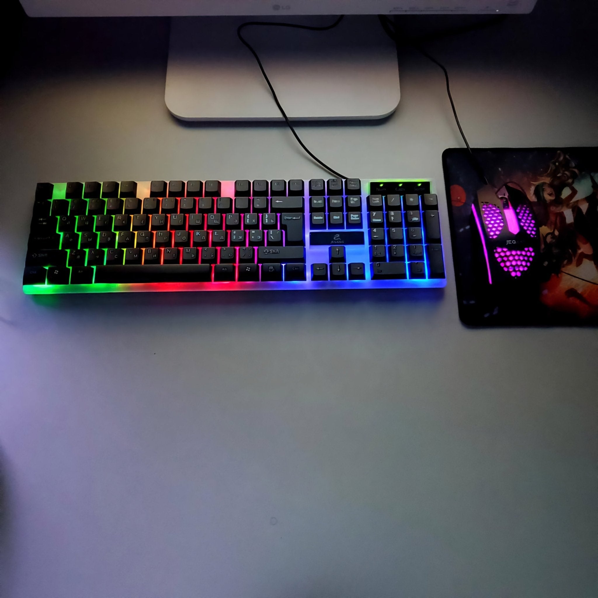 4-u-1 Gaming Komplet (Tastatura, Miš, Slušalice, Podloga)