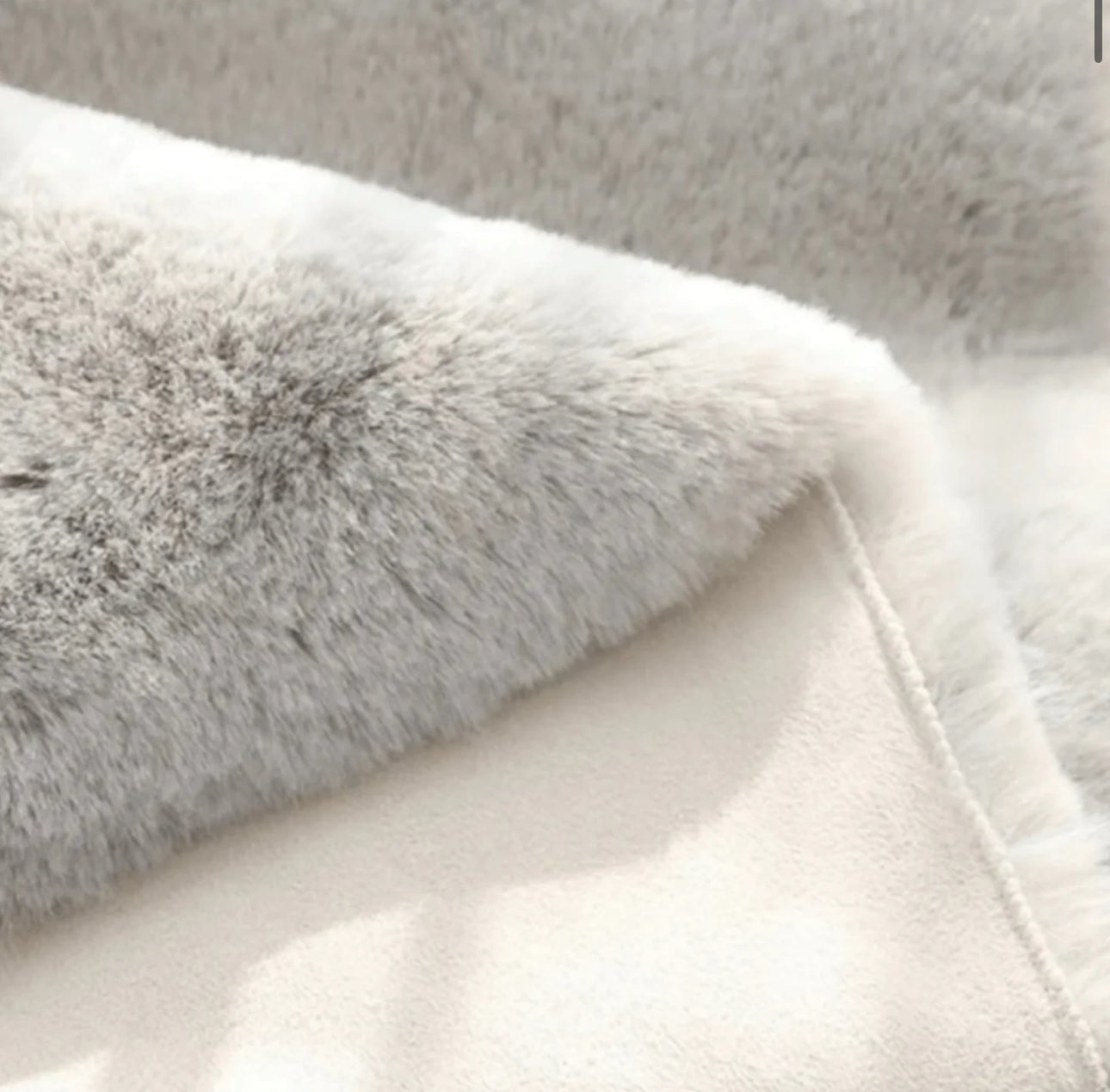 Tepih umjetno krzno 180x60 cm