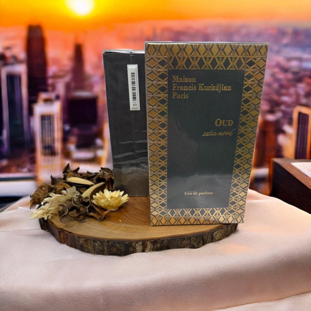 Oud Velvet Silk Eau de Parfum